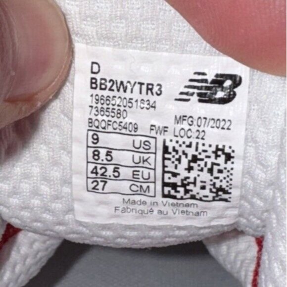 New Balance Two WXY v3 Mens Athletic Basketball Shoes Size 9 Red White BB2WYTR3